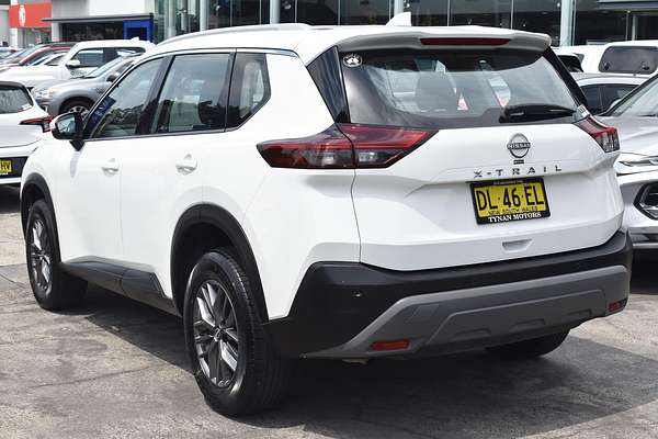2024 Nissan X-TRAIL ST T33