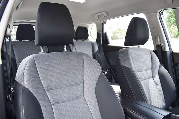 2024 Nissan X-TRAIL ST T33