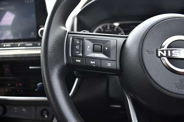 2024 Nissan X-TRAIL ST T33