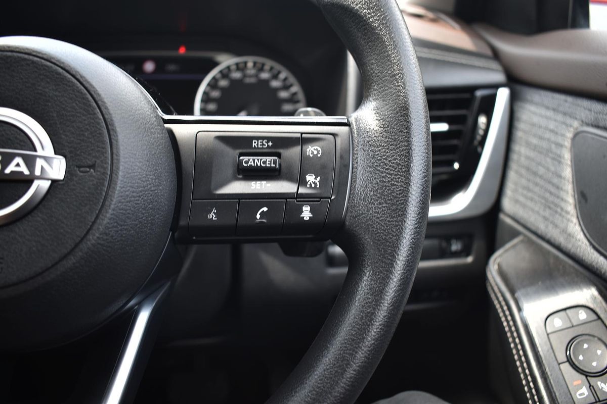 2024 Nissan X-TRAIL ST T33