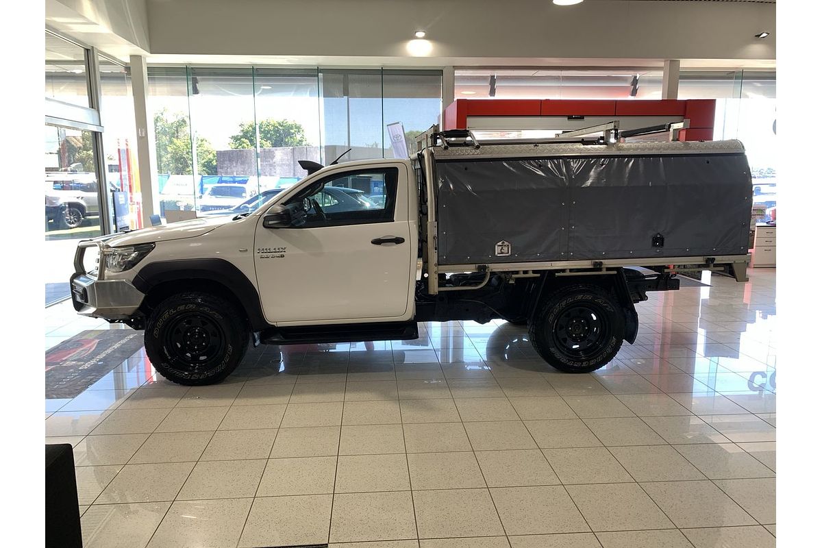 2020 Toyota Hilux SR GUN126R 4X4