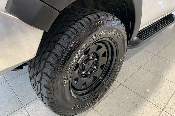 2020 Toyota Hilux SR GUN126R 4X4