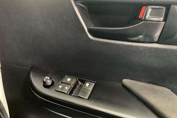 2020 Toyota Hilux SR GUN126R 4X4