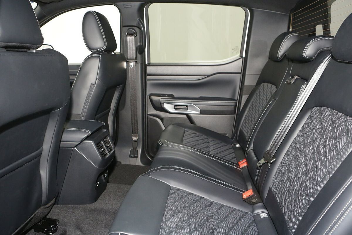 2025 Ford Ranger Platinum 4X4 3.0L
