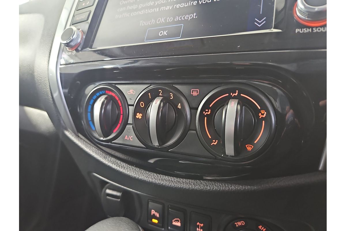 2020 Nissan Navara ST D23 4X4