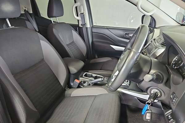 2020 Nissan Navara ST D23 4X4