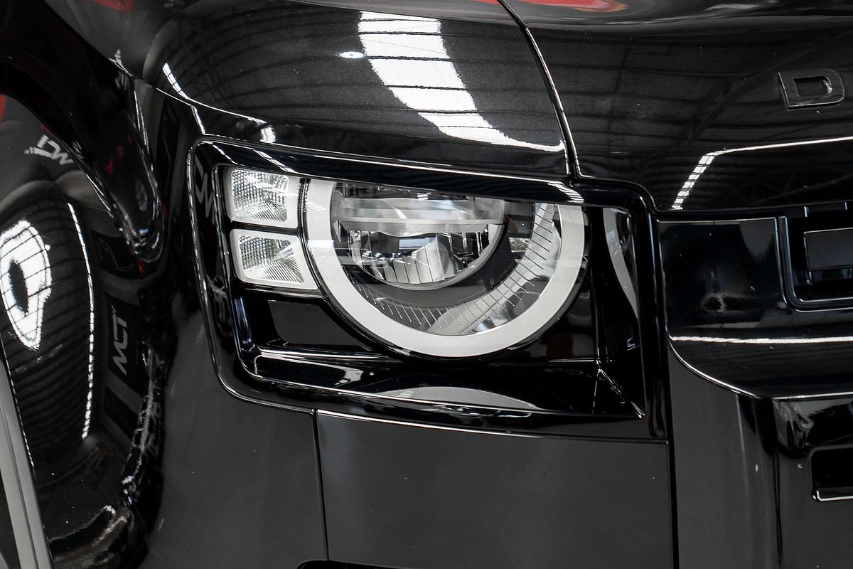 2024 Land Rover Defender 110 P300 S L663