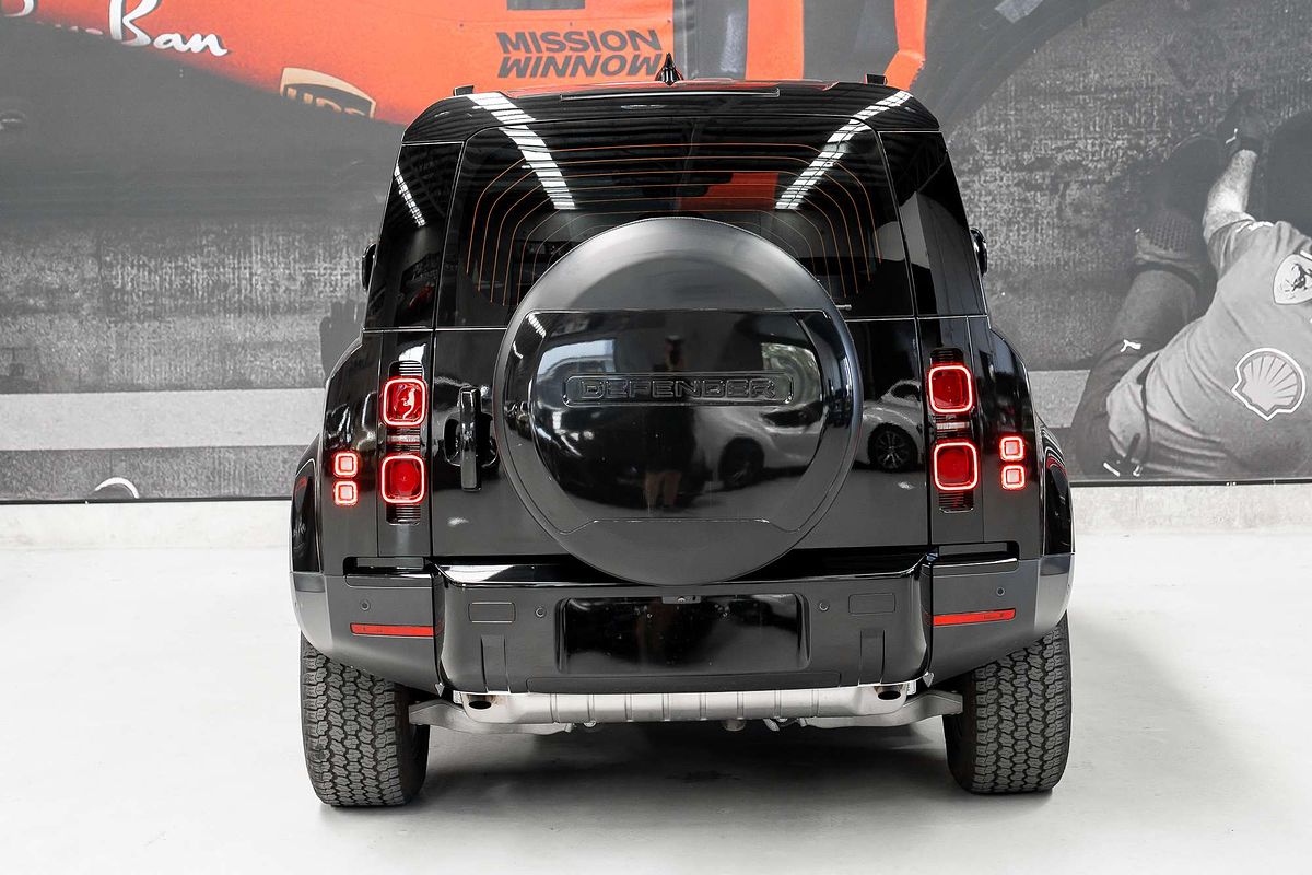 2024 Land Rover Defender 110 P300 S L663