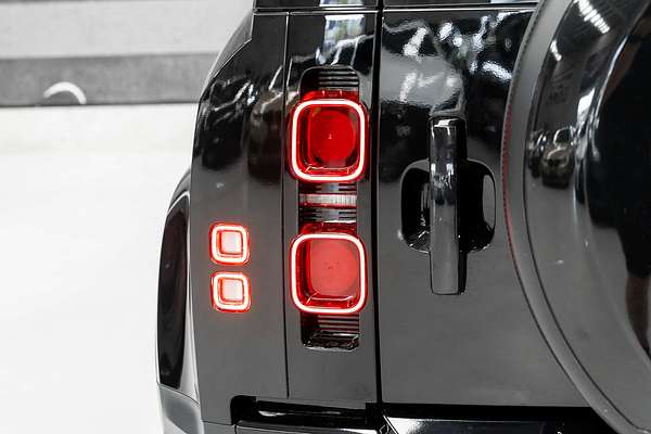 2024 Land Rover Defender 110 P300 S L663