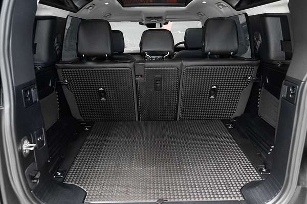 2024 Land Rover Defender 110 P300 S L663