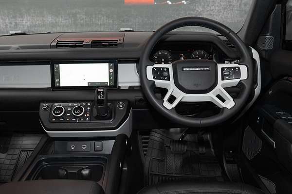 2024 Land Rover Defender 110 P300 S L663