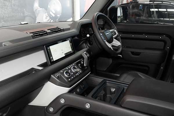 2024 Land Rover Defender 110 P300 S L663