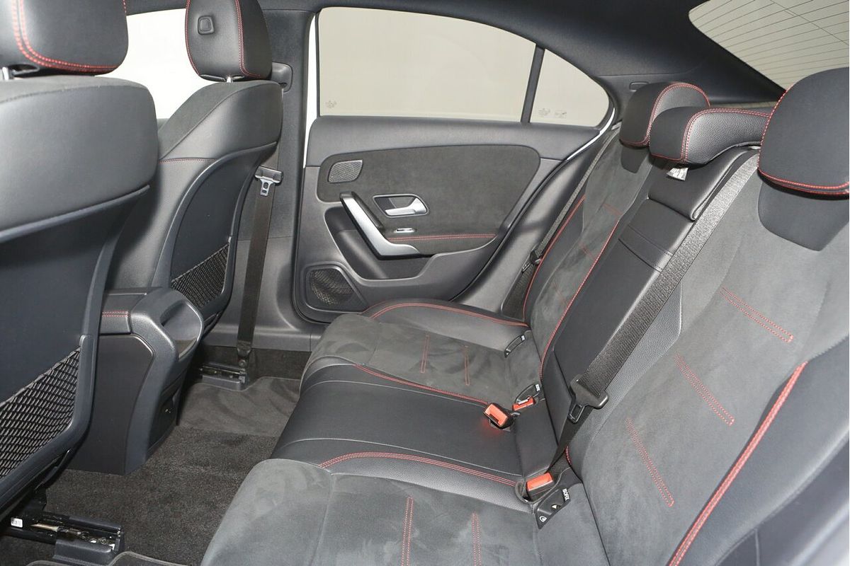 2021 Mercedes-Benz A-Class A250 V177