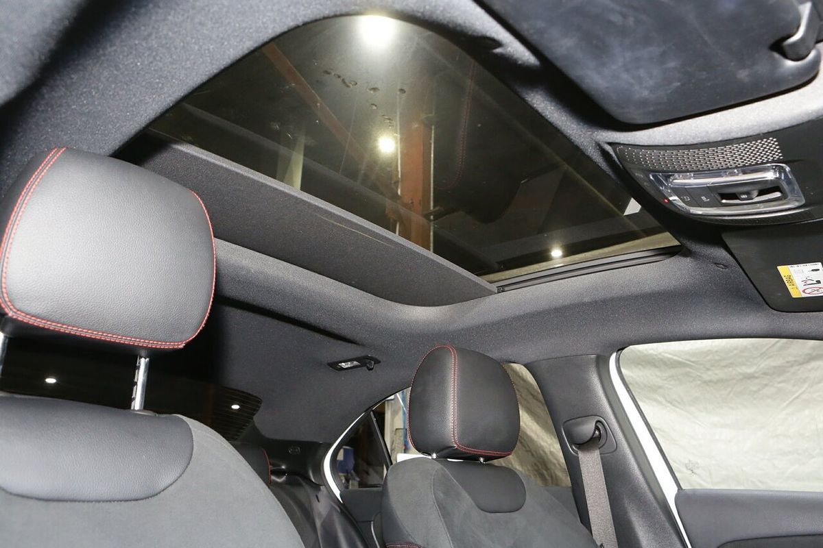 2021 Mercedes-Benz A-Class A250 V177