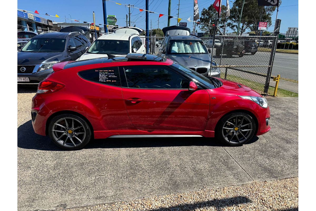 2015 Hyundai Veloster SR Turbo + FS4 Series II