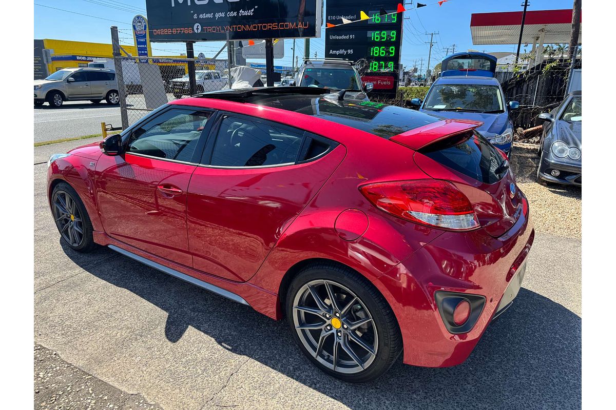 2015 Hyundai Veloster SR Turbo + FS4 Series II