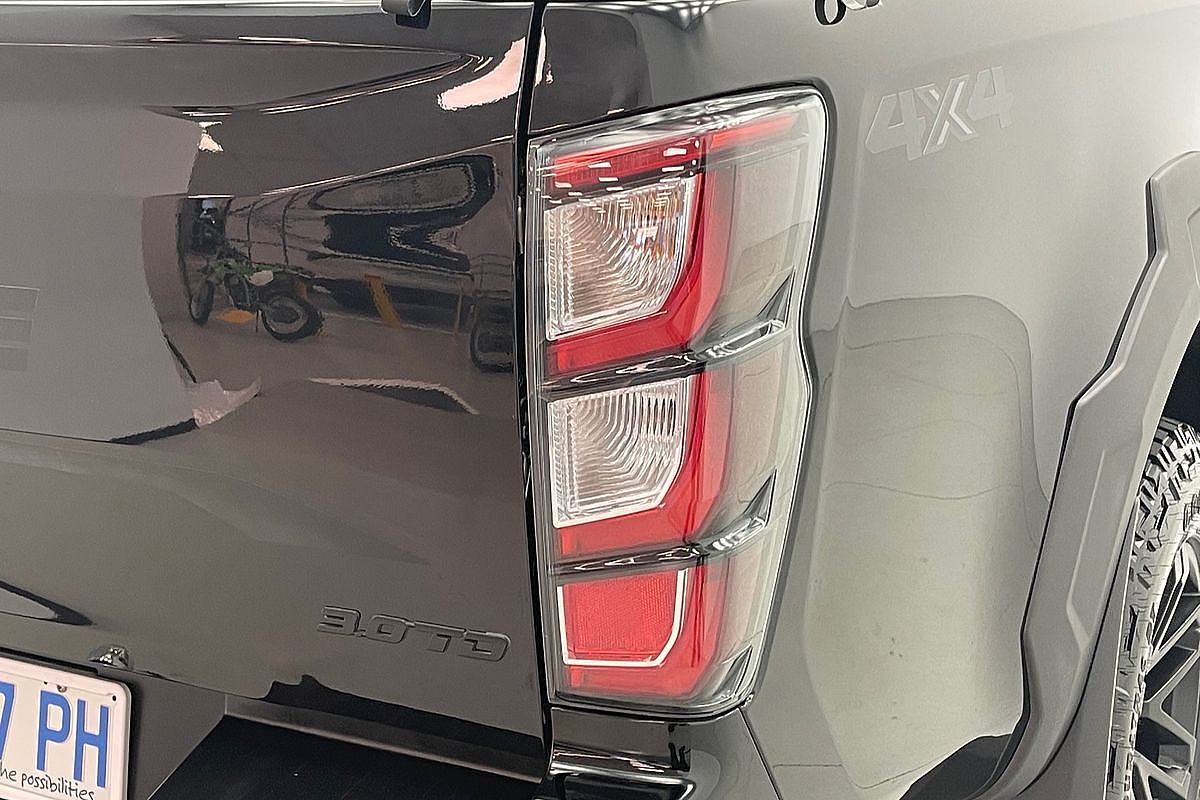 2024 Isuzu D-MAX BLADE 4X4