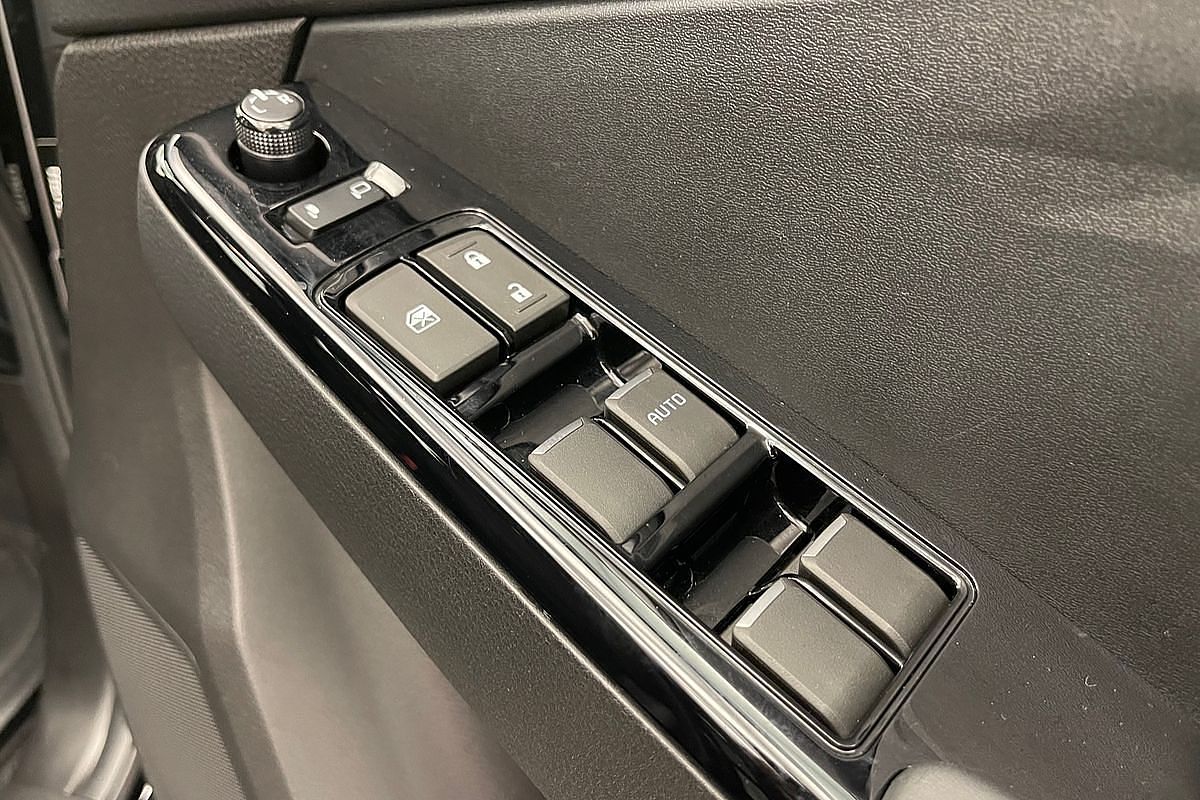 2024 Isuzu D-MAX BLADE 4X4