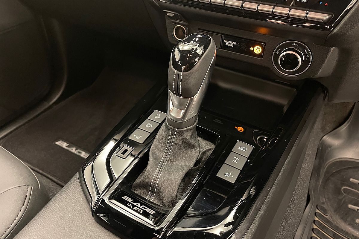 2024 Isuzu D-MAX BLADE 4X4