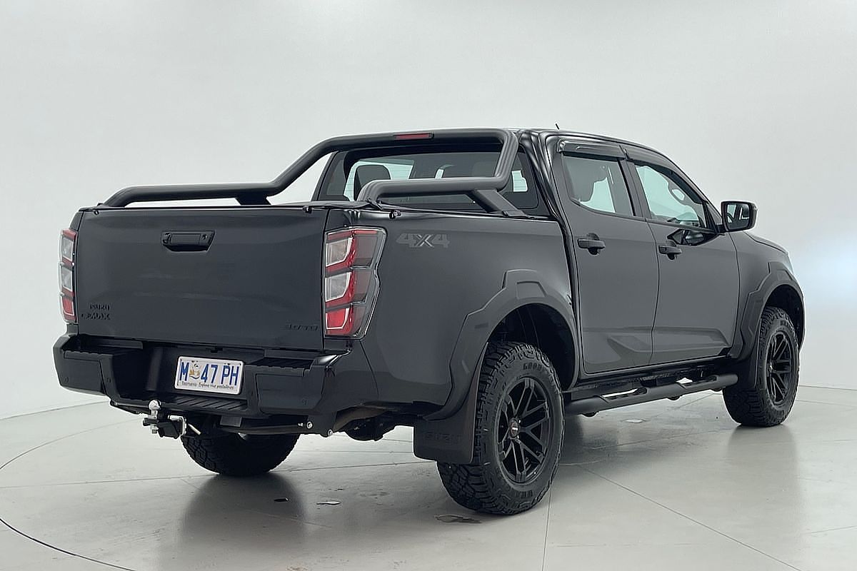 2024 Isuzu D-MAX BLADE 4X4