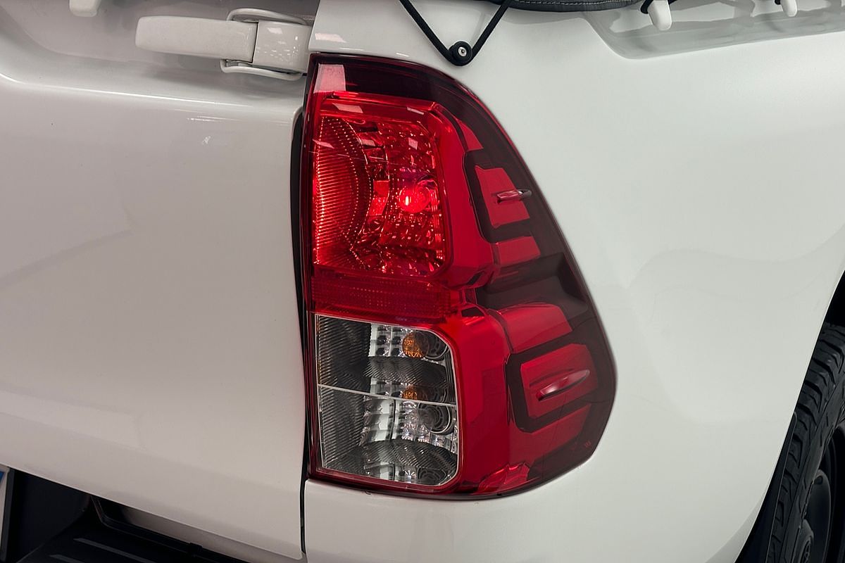 2021 Toyota Hilux SR GUN126R 4X4