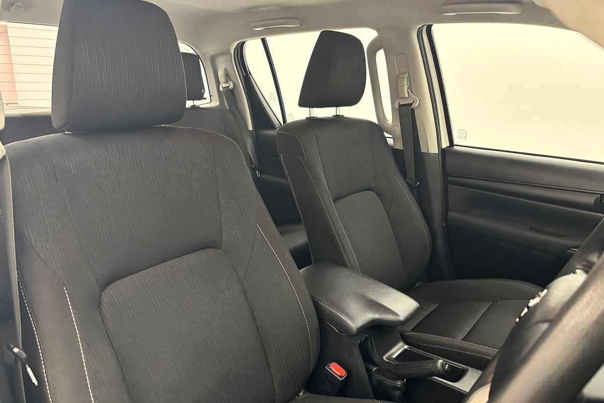 2021 Toyota Hilux SR GUN126R 4X4