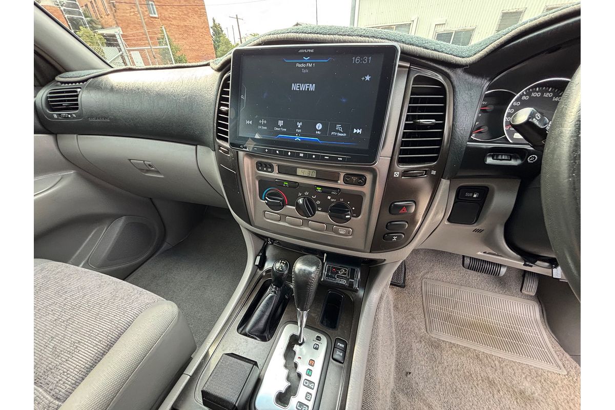 2004 Toyota Landcruiser GXL UZJ100R
