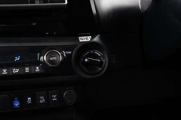 2019 Toyota Hilux SR5 GUN126R 4X4