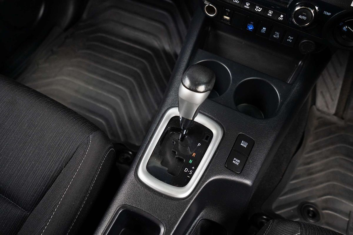 2019 Toyota Hilux SR5 GUN126R 4X4