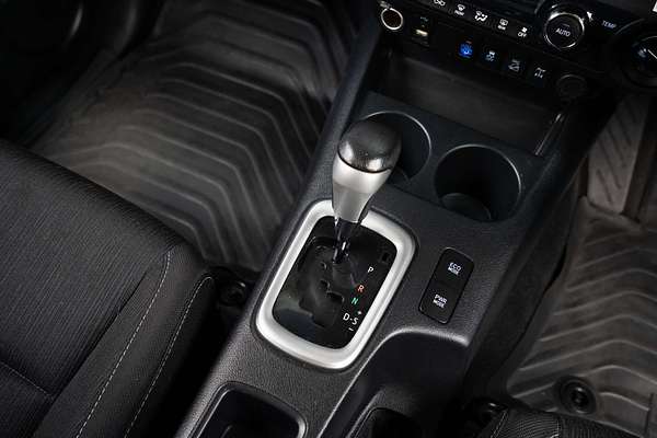 2019 Toyota Hilux SR5 GUN126R 4X4