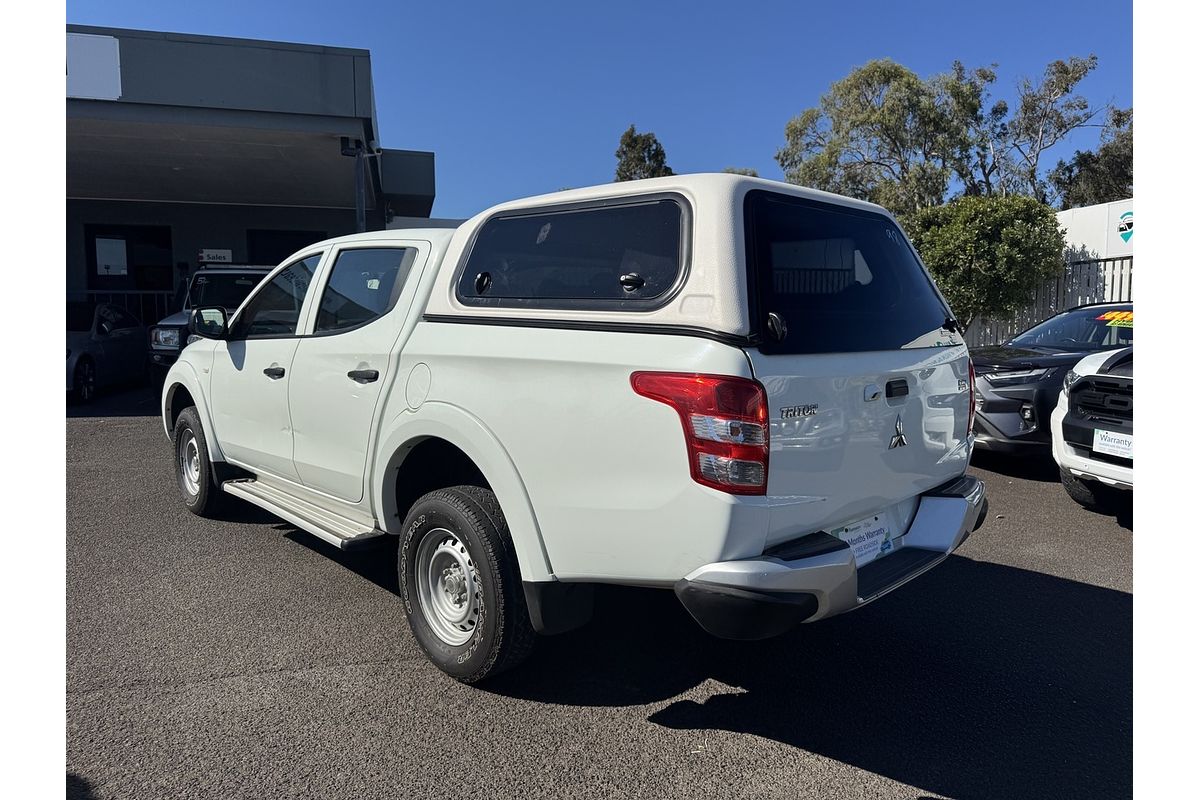 2017 Mitsubishi Triton GLX MQ 4X4