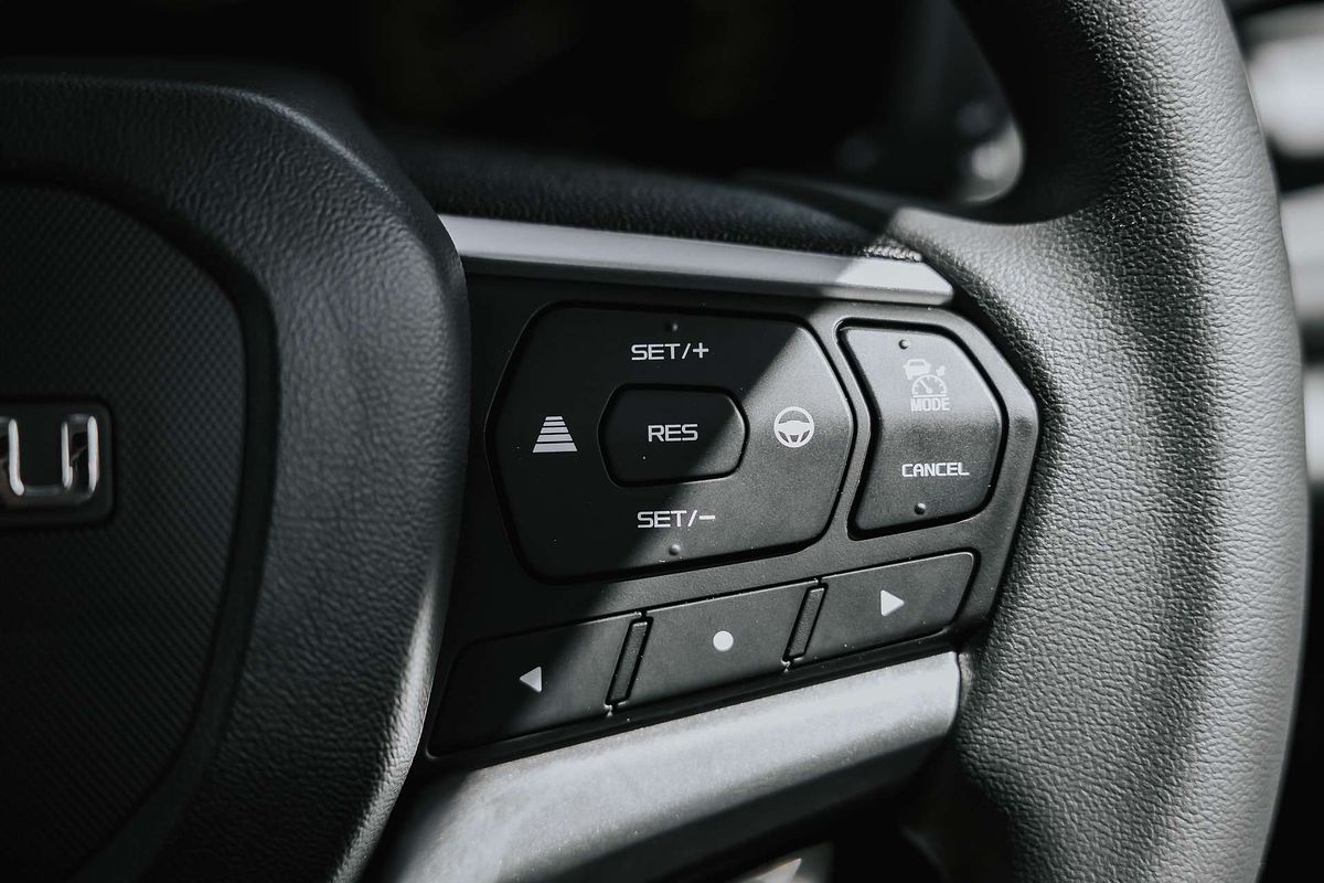 2025 Isuzu D-MAX SX High Ride  Rear Wheel Drive