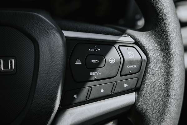 2025 Isuzu D-MAX SX High Ride  Rear Wheel Drive