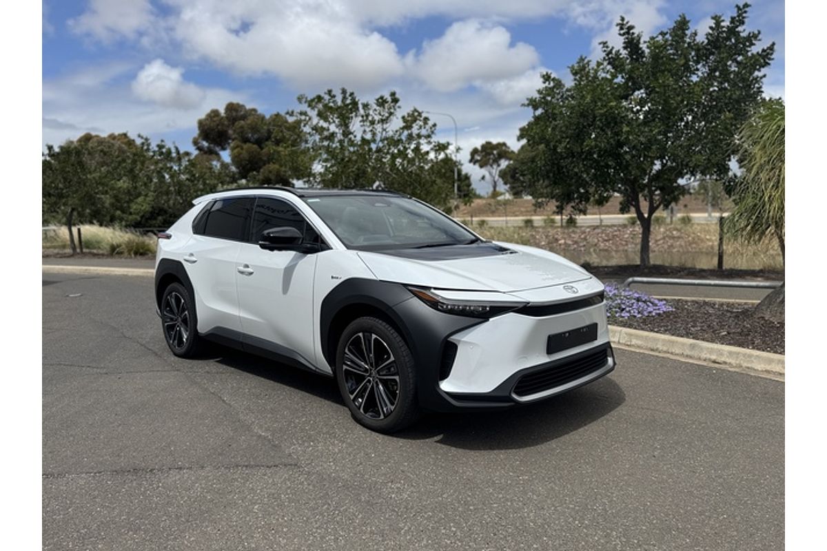 2023 Toyota bZ4X YEAM15R