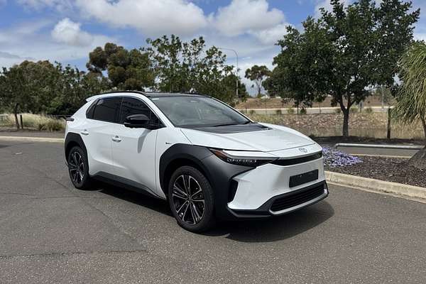2023 Toyota bZ4X YEAM15R