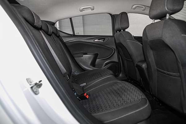 2018 Holden Astra R BK