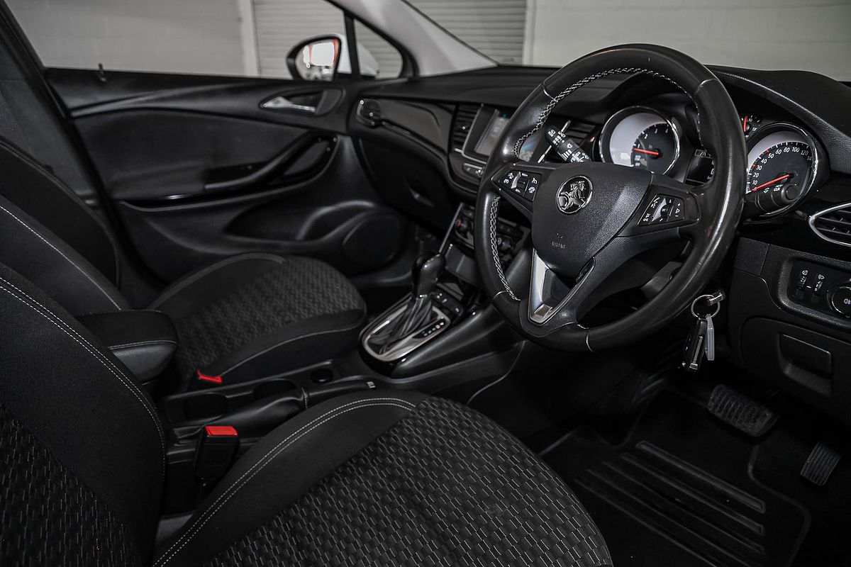 2018 Holden Astra R BK