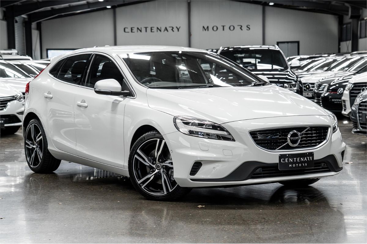 2017 Volvo V40 T5 R-Design