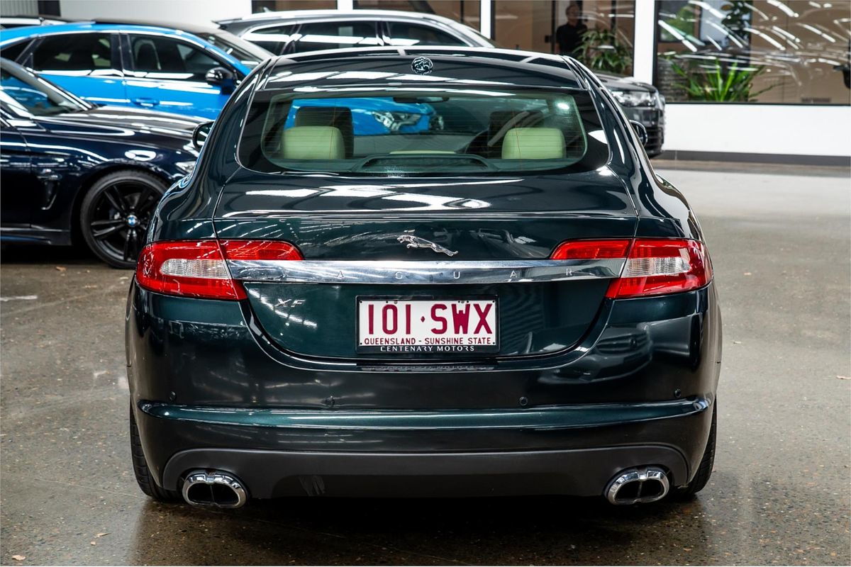 2010 Jaguar XF Luxury X250