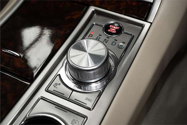 2010 Jaguar XF Luxury X250
