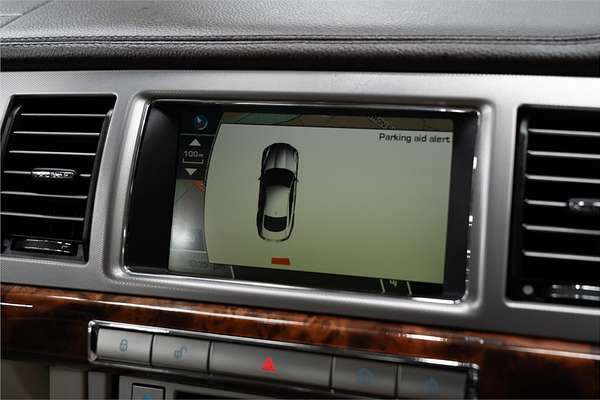 2010 Jaguar XF Luxury X250