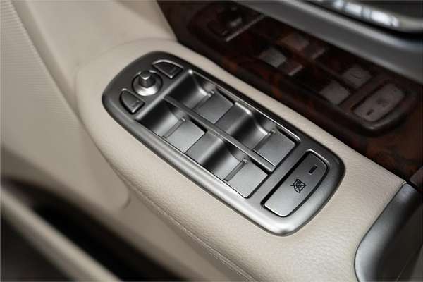 2010 Jaguar XF Luxury X250