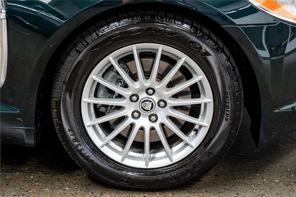 2010 Jaguar XF Luxury X250