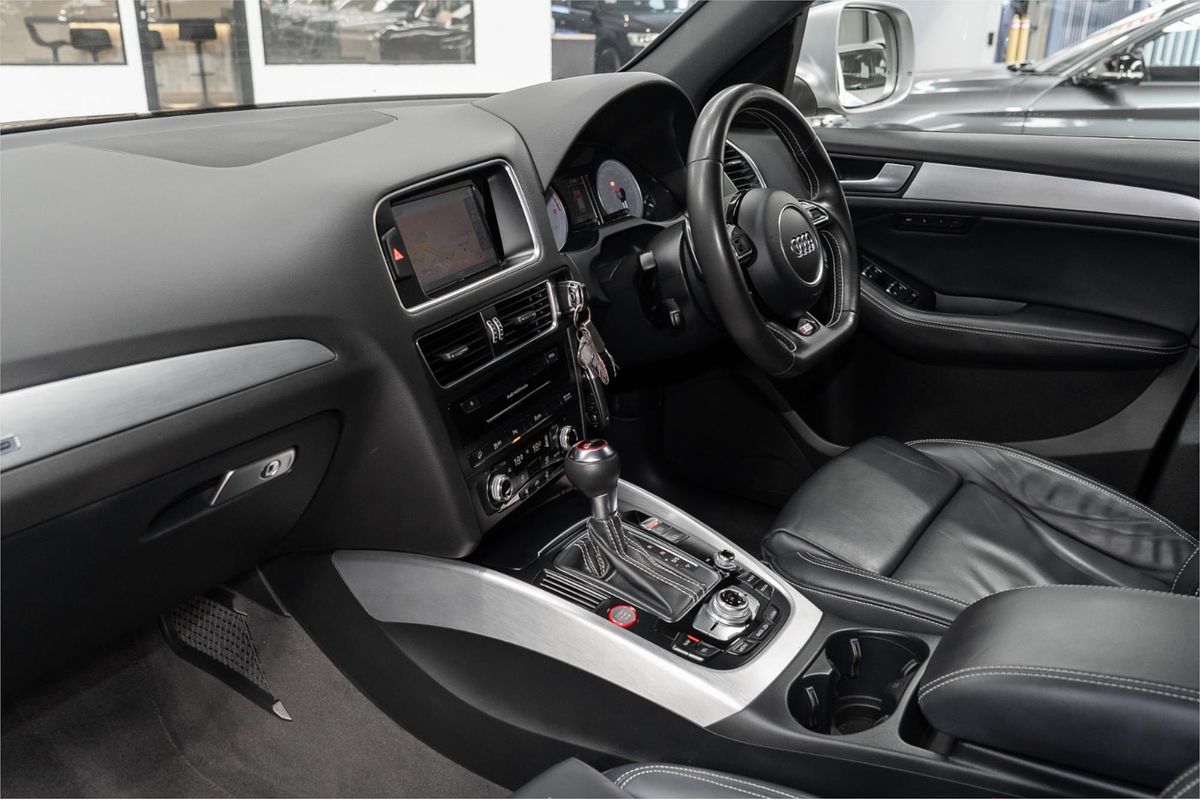 2014 Audi SQ5 TDI 8R
