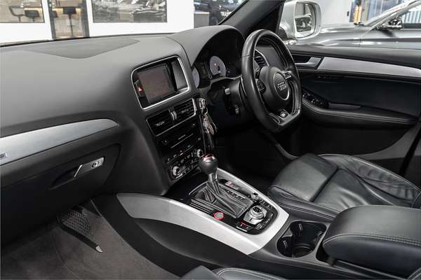 2014 Audi SQ5 TDI 8R