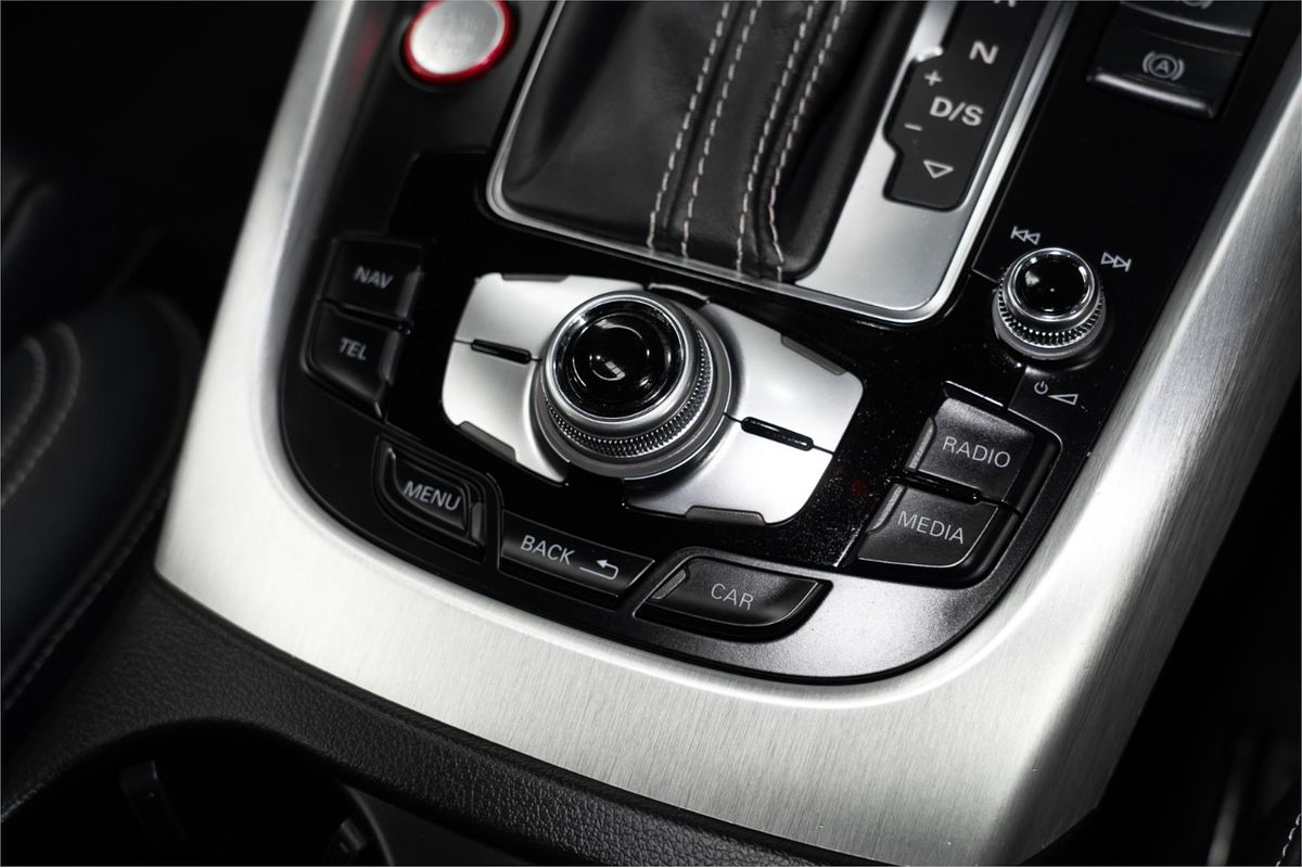 2014 Audi SQ5 TDI 8R