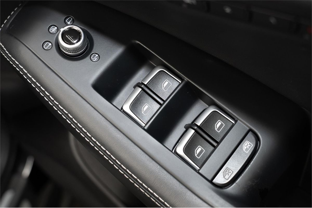 2014 Audi SQ5 TDI 8R