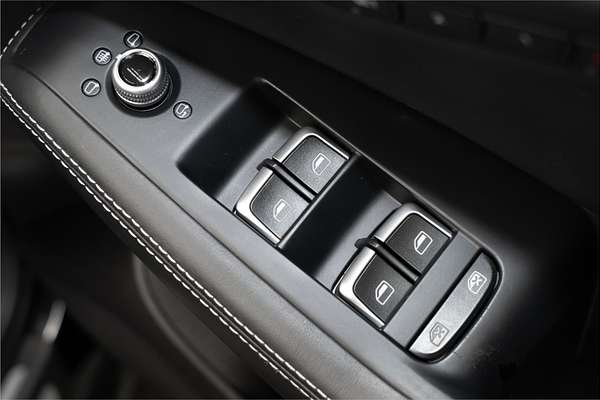 2014 Audi SQ5 TDI 8R