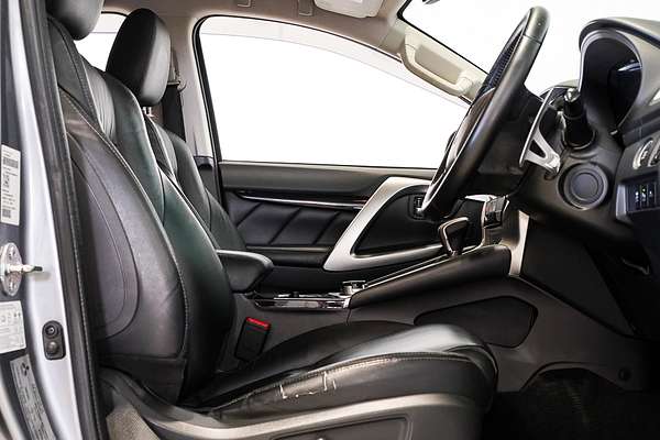 2019 Mitsubishi Pajero Sport Black Edition QE