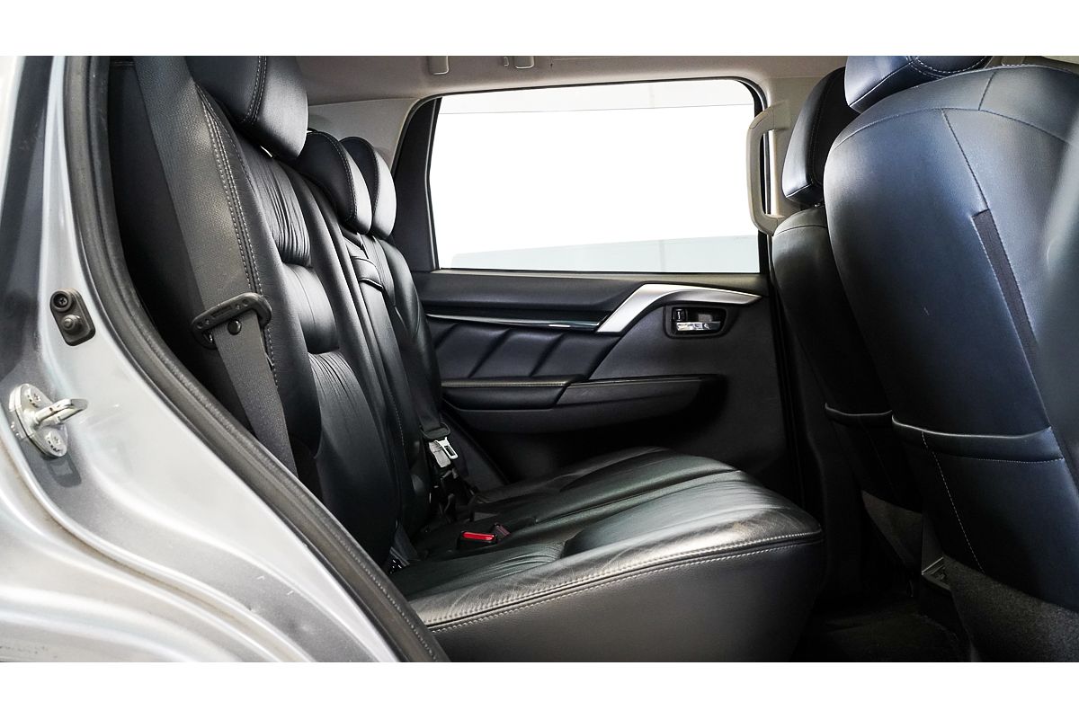2019 Mitsubishi Pajero Sport Black Edition QE